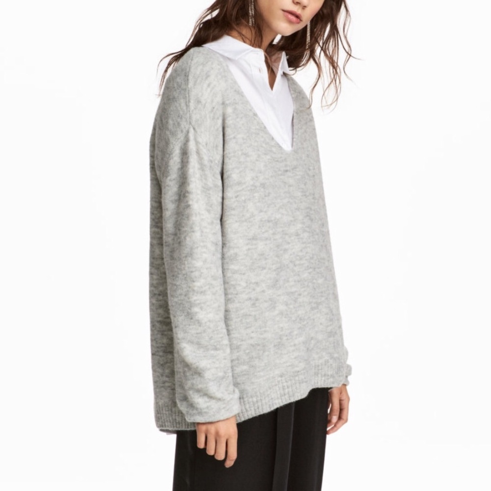 Baggy Knit Sweater Oversized V-Neck by H&M